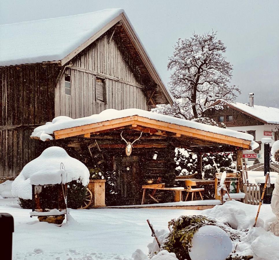 Hotel Alpenstolz มีเดอร์ส ภายนอก รูปภาพ